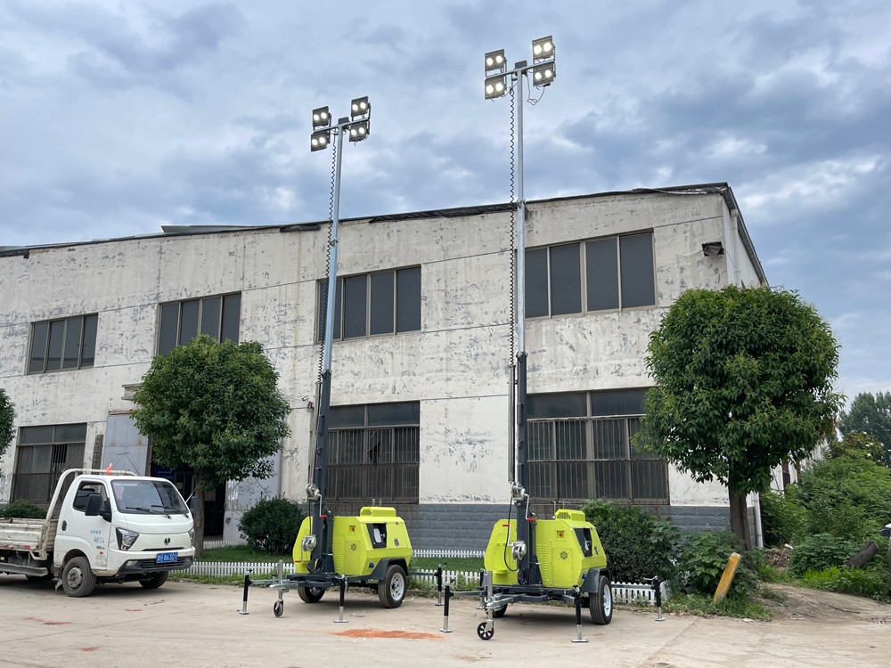 持續交貨中！山東思拓瑞克20臺9米移動照明燈車陸續發貨發往蒙古國